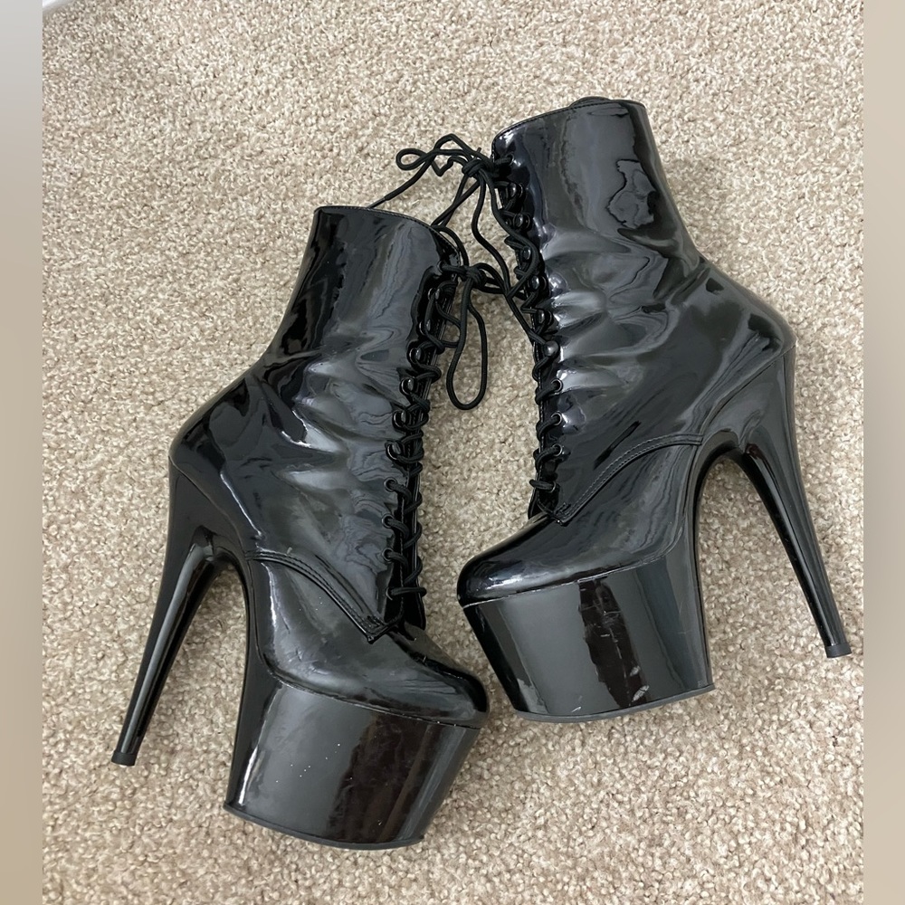 Black high heels pleaser boots